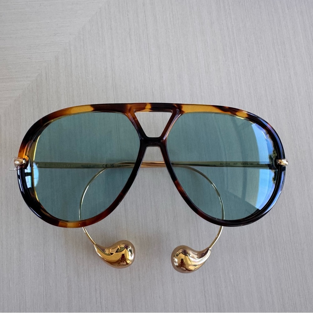 Bottega Veneta Drop Aviator Tortoiseshell Sunglasses with Blue Lenses Gold Arms